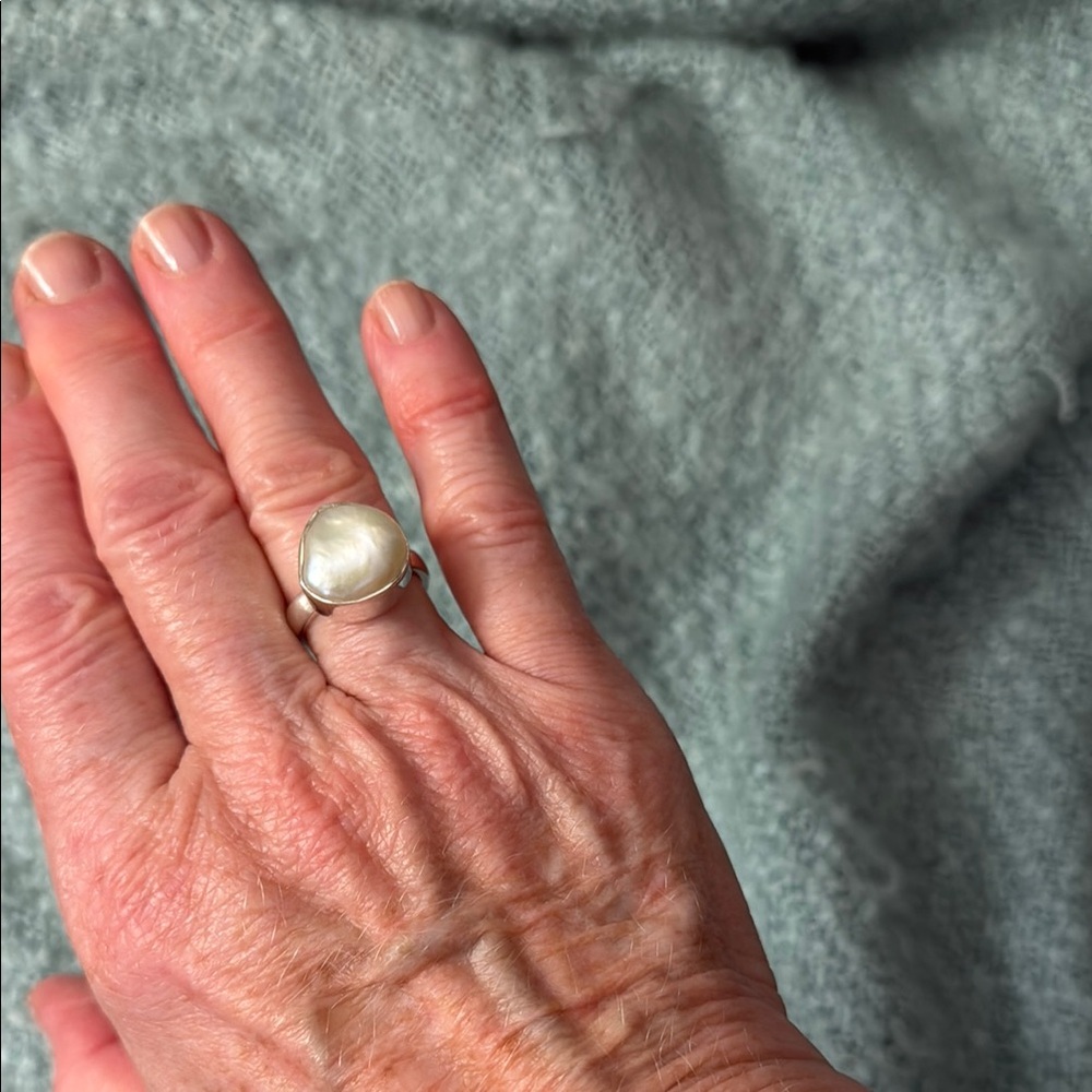 Classic Silver Pearl Ring